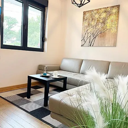 La Vila Apartman Apartment Belgrade