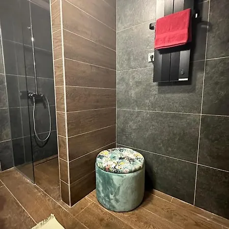 Apartamento La Vila Apartman *
